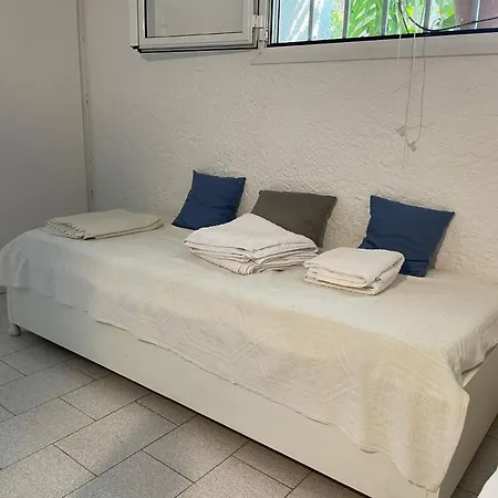 Palmtree House Apartment Khloi Exterior photo